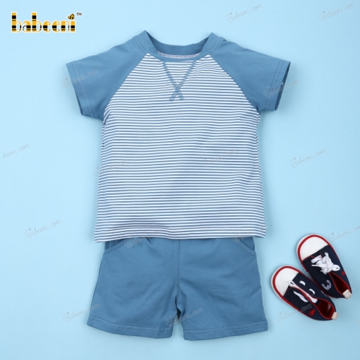 Plain Outfit In Green With Horizontal Shock For Boy - BB3177
