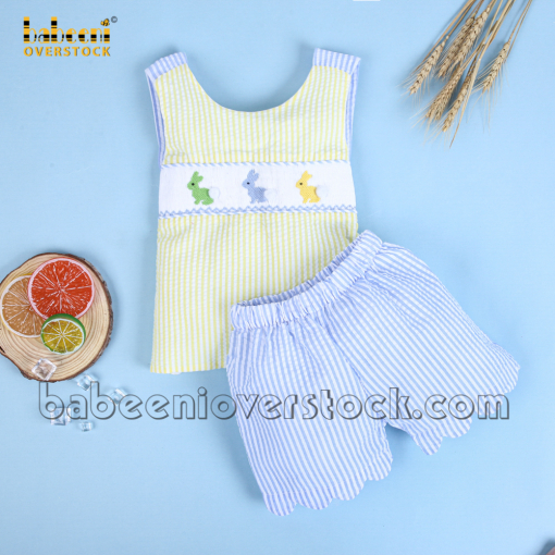 Baby girl set with embroidered rabbits pattern - BB1779