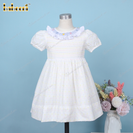 Geometric Dress In White With Three Flowers For Girl - BB3265